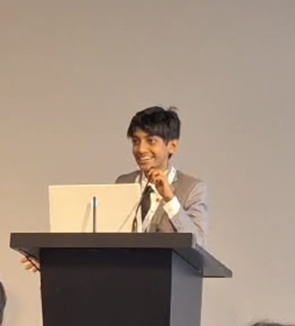 Apoorv Gupta speaking at THIMUN Hague